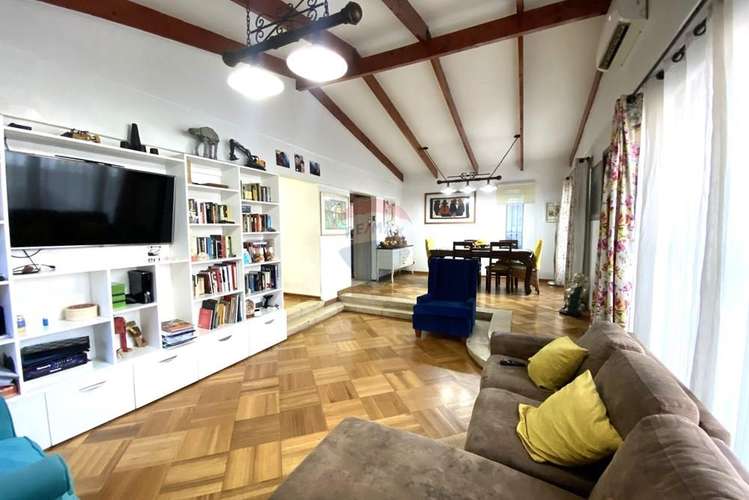 Casa 7d y 4b con paneles fotovoltaicos - Imagen 7