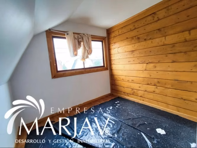 Vende casa urbana en Villarrica (Oportunidad)