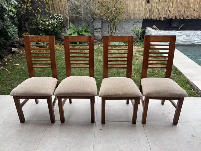 Juego de 4 sillas madera
