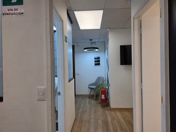Oficina en Arriendo Uso Comercial en El Golf