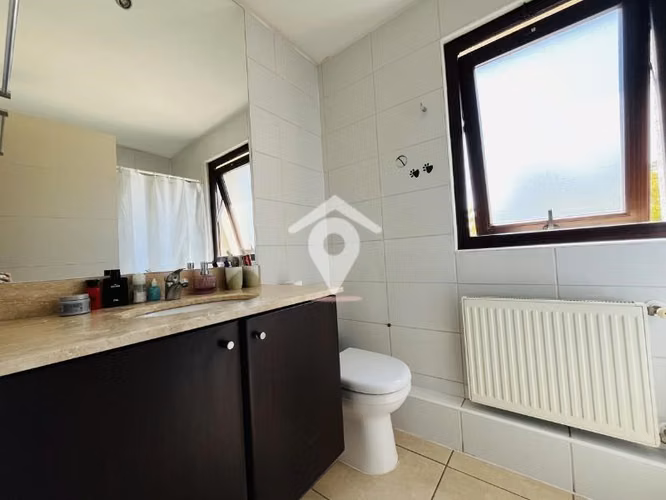 Casa en arriendo de 5 dormitorios, Chicureo, Colina