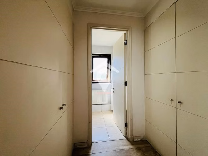 Casa en arriendo de 5 dormitorios, Chicureo, Colina