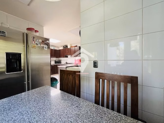 Casa en arriendo de 5 dormitorios, Chicureo, Colina