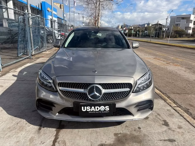 MERCEDES-BENZ 200 2019