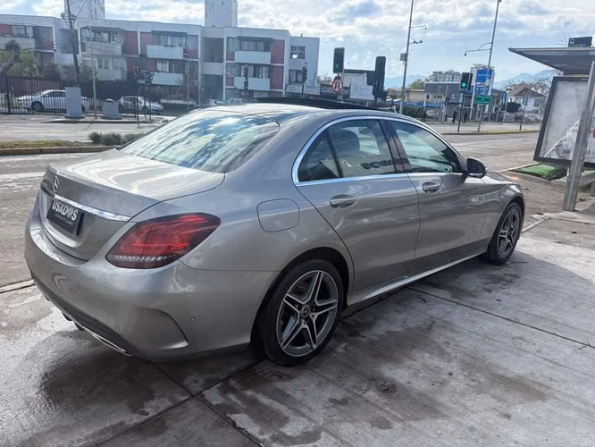 MERCEDES-BENZ 200 2019