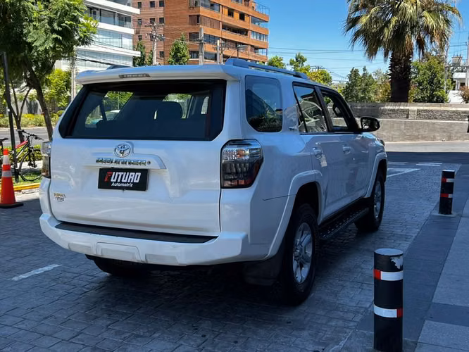 TOYOTA 4RUNNER 4X4 4,0 AT SR5  - 2020 | 264