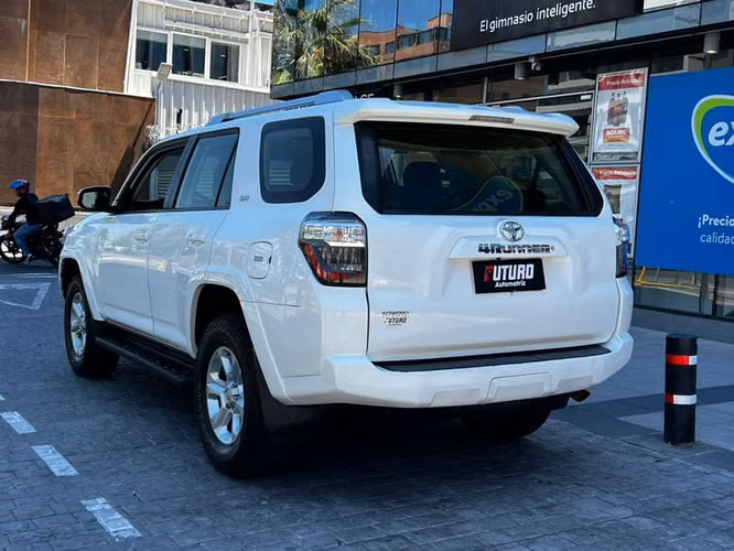 TOYOTA 4RUNNER 4X4 4,0 AT SR5  - 2020 | 264