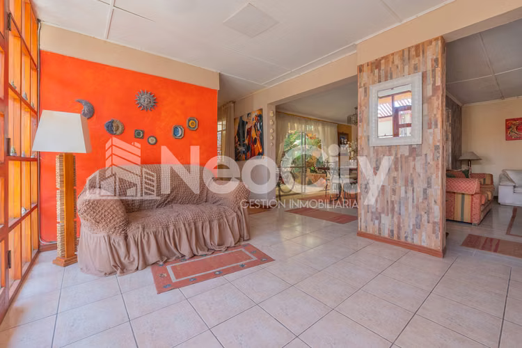 Amplia casa en venta en Pasaje Pedro Morán - Imagen 3