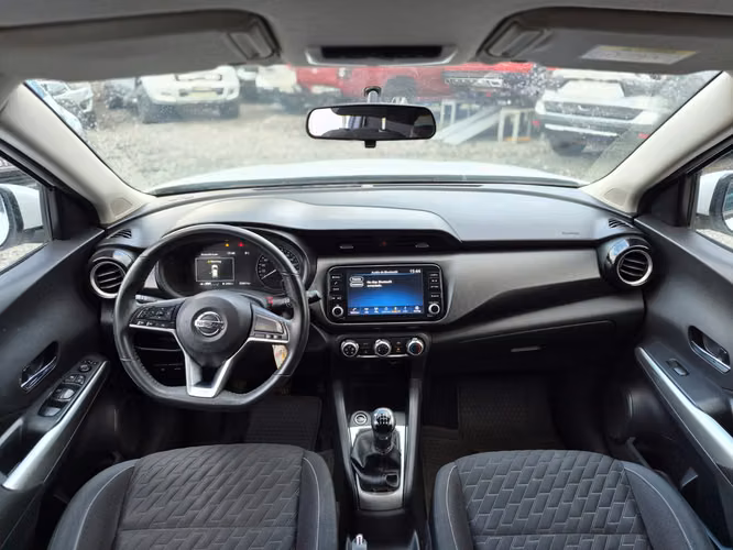NISSAN KICKS 2021