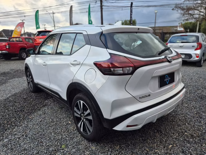 NISSAN KICKS 2021