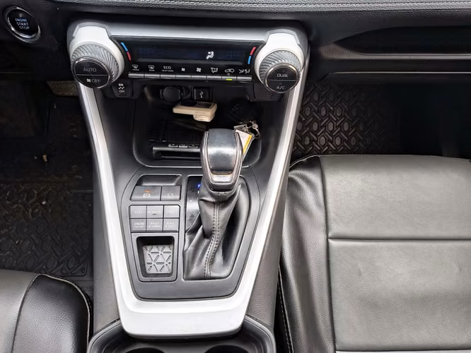 TOYOTA RAV4 2022 - Imagen 18