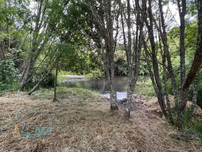 Parcela con orilla de río y casa en sector Pelales, Freire