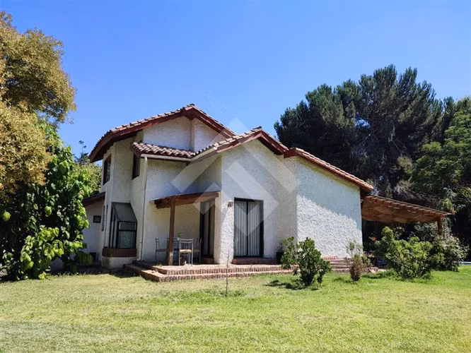 Casa en arriendo 3D 2B piscina terraza en Talagante