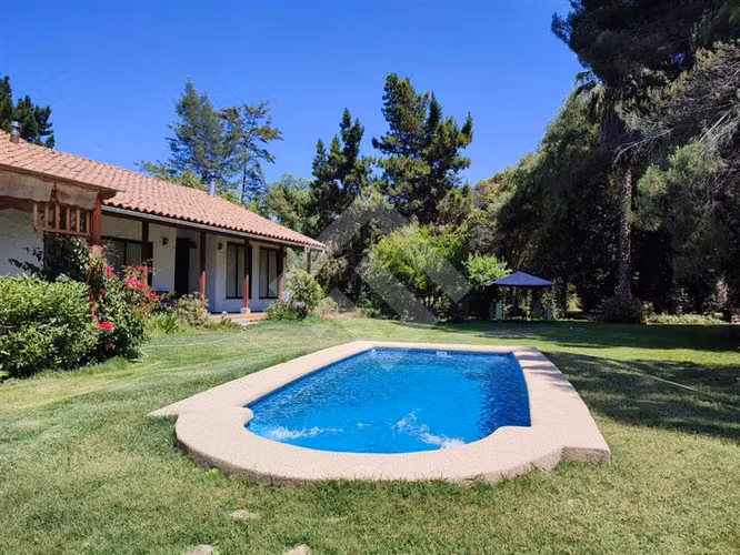 Casa en arriendo 3D 2B piscina terraza en Talagante