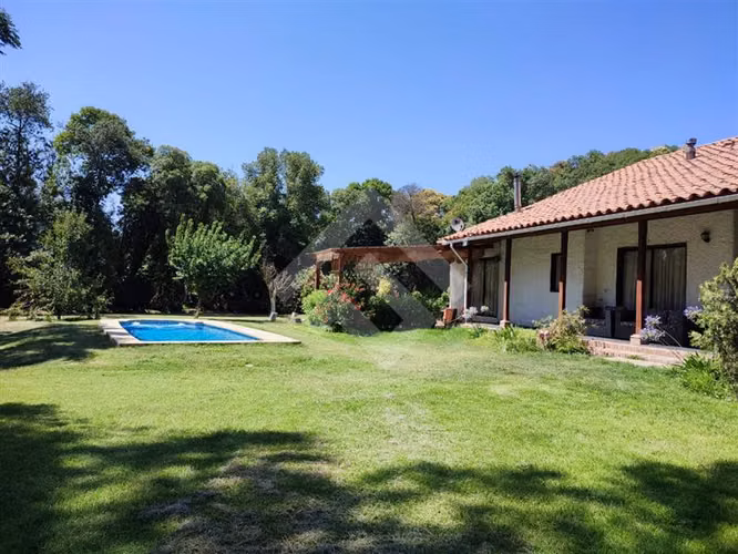 Parcela con casa 3D 2B piscina terraza arriendo en Talagante