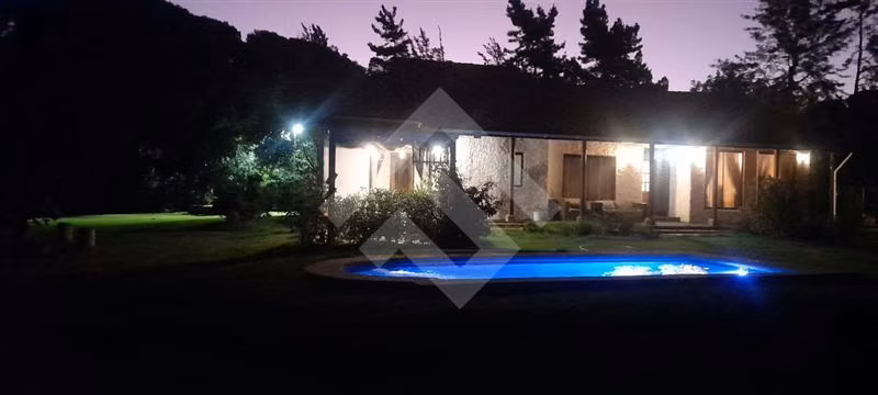 Parcela con casa 3D 2B piscina terraza arriendo en Talagante