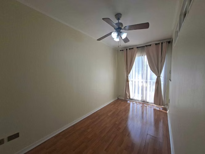 Casa en Venta, 4 dorm, 3 baños, servicio (176129)