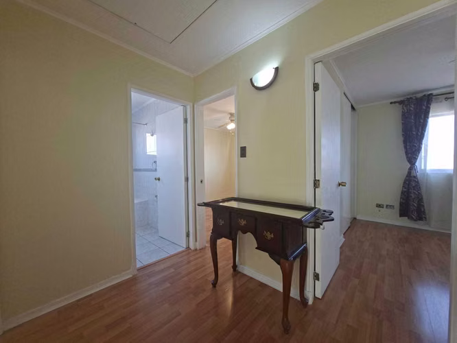 Casa en Venta, 4 dorm, 3 baños, servicio (176129)