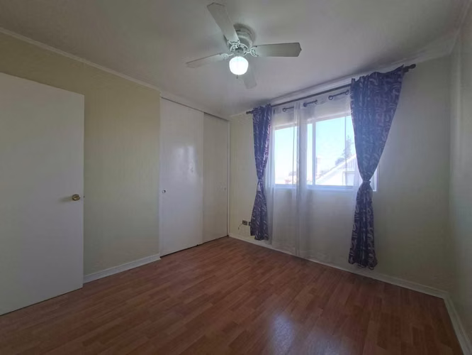 Casa en Venta, 4 dorm, 3 baños, servicio (176129)