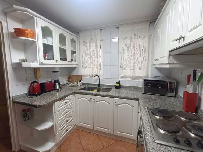 ARRIENDO CASA AMOBLADA COQUIMBO (176134)
