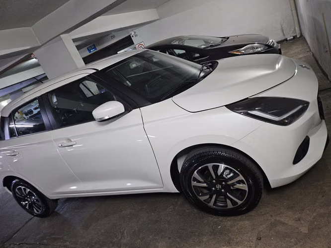 Suzuki Swift hebrido - Imagen 2