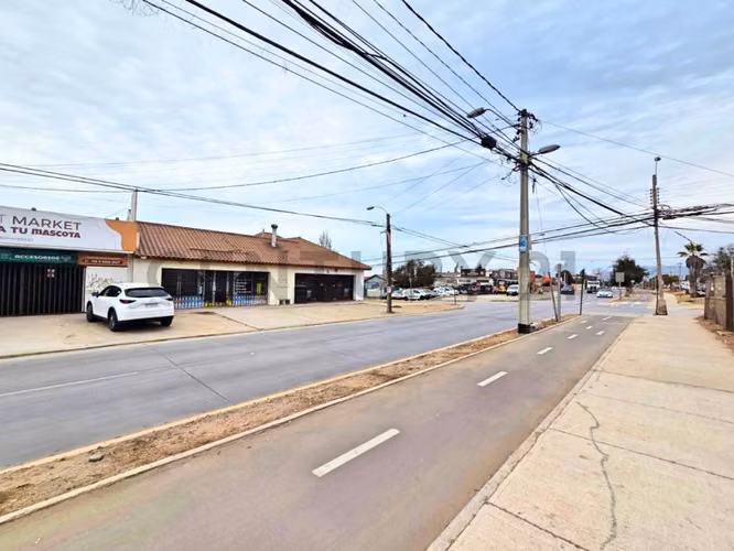 Arriendo local en Av. Gabriel González, La Serena