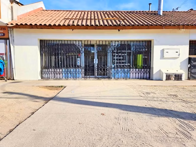 Arriendo local en Av. Gabriel González, La Serena