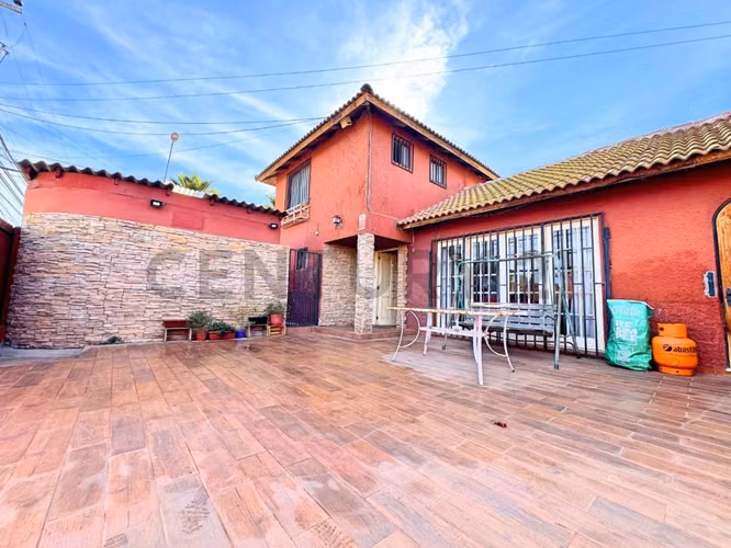 Se vende casa esquina en Peñuelas, Coquimbo