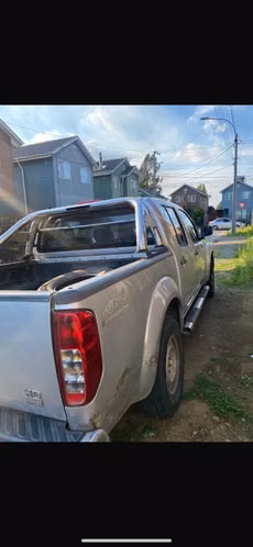 * Nissan Navara 2015 HD 4x4 (Para reparar o desarme)