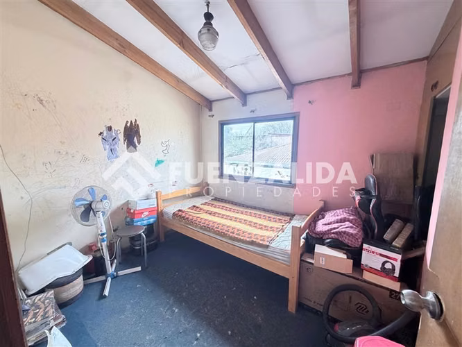 Casa en venta de 5 Dorm. en Estación Central