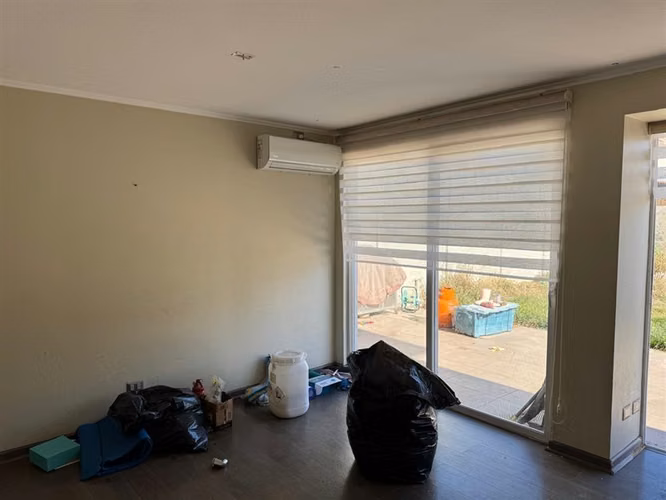 Casa en venta de 4 dorm. en Buín