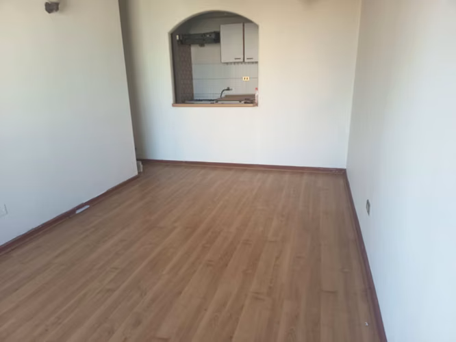 Arriendo 2D/2B Santiago Centro: Seguridad y Conectividad a pasos de La Moneda - Imagen 6