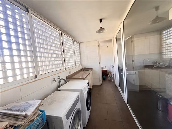 Departamento en venta de 4 dorm. en Vitacura
