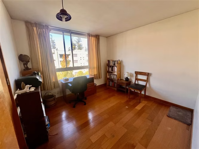 Departamento en venta de 4 dorm. en Vitacura