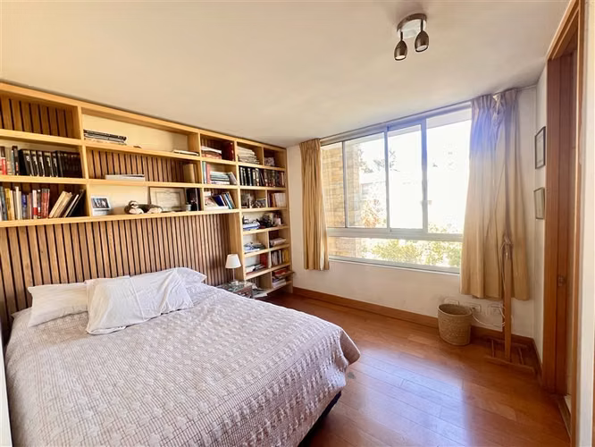 Departamento en venta de 4 dorm. en Vitacura