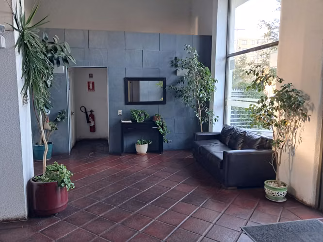 Oportunidad única en Talca centro: cómodo depto 2D/1B con ascensor y ubicación privilegiada!.