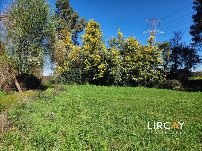 Vivir en el campo, pero cerca de la ciudad, sí es posible. Lote en Venta!