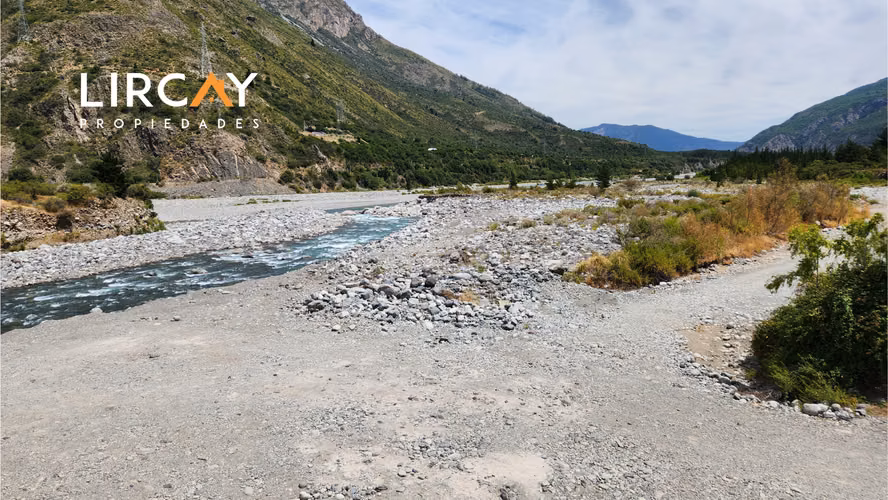 Lote Media Hectárea en medio de la Precordillera Maulina!