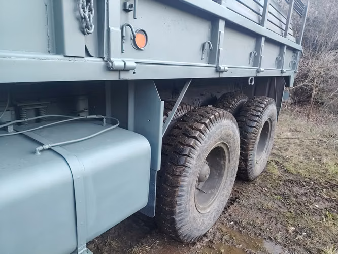 Vendo camion REO 813 AÑO 1986