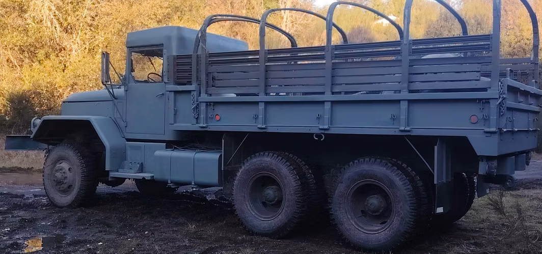 Vendo camion REO 813 AÑO 1986