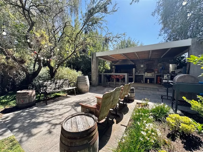 EXCELENTE CONDOMINIO EXCLUSIVO CAMINO DE LA VILLA - Imagen 12