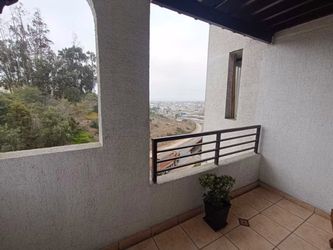 ARRIENDO DPTO SUBIDA RAUL BITRAN - LA SERENA (176164)