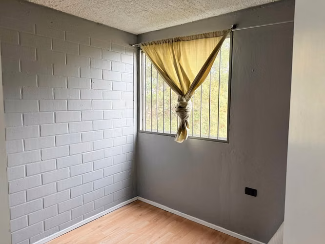 Departamento para inversión, excelente conectividad, Villa Alemana Norte