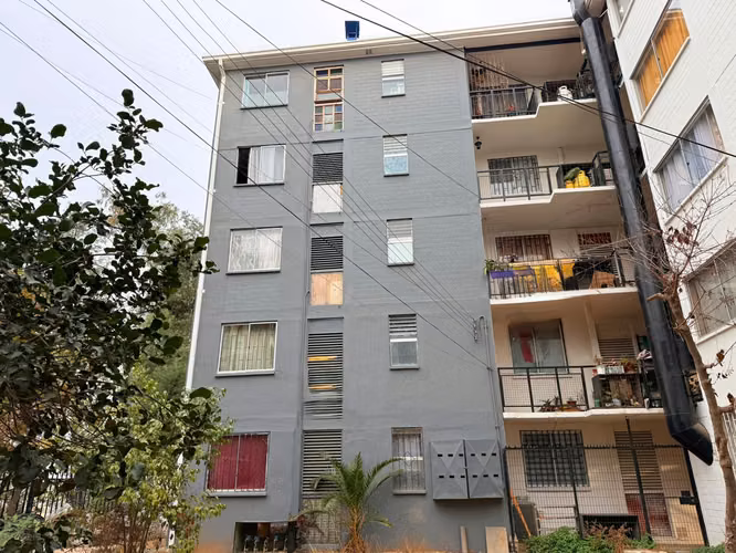 Departamento para inversión, excelente conectividad, Villa Alemana Norte