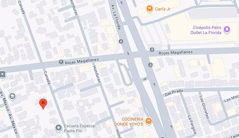 Propiedad 1.000m²   Rojas Magallanes y Av. La Flor