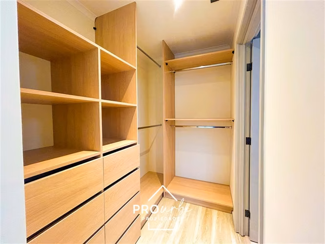 Casa nuva en venta de 3 dorm. en Las Condes