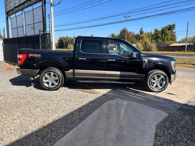 FORD F-150 LARIAT LUXURY 4X4 5.0 2022