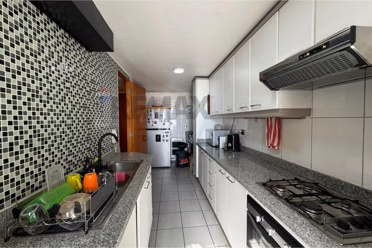 Arriendo depto 4d-3b hermanos cabot. lc