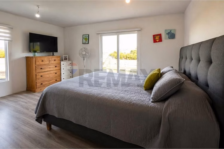 Parcela 5.800 m² con casa y piscina - Imagen 11
