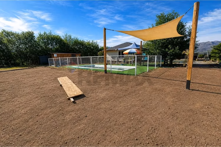 Parcela 5.800 m² con casa y piscina - Imagen 15